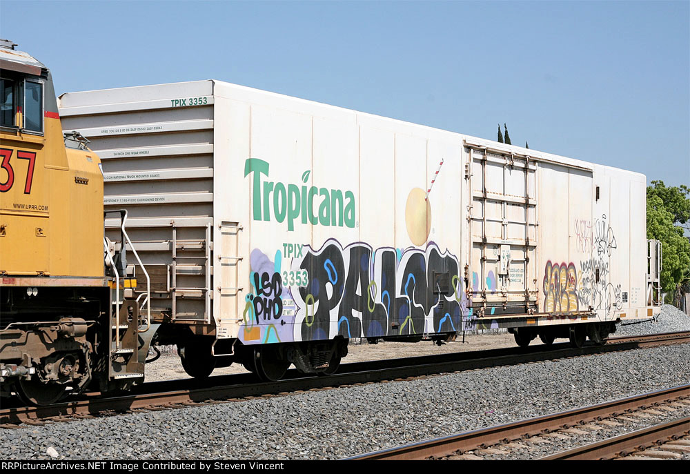 Tropicana reefer TPIX #3353